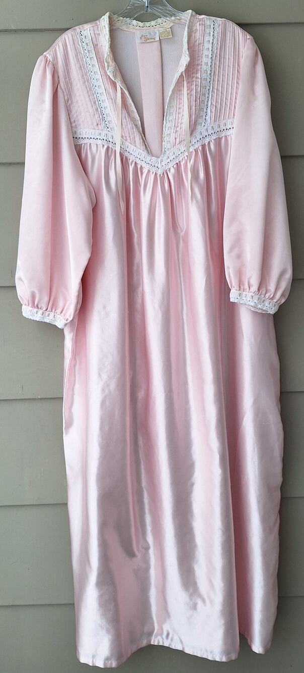 Vintage 70s 80s Ilise Stevens Satin Fleece Long Nightgown Cottage Trad Pink  1X